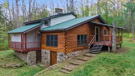 947 Boynton Road Londonderry VT 05148