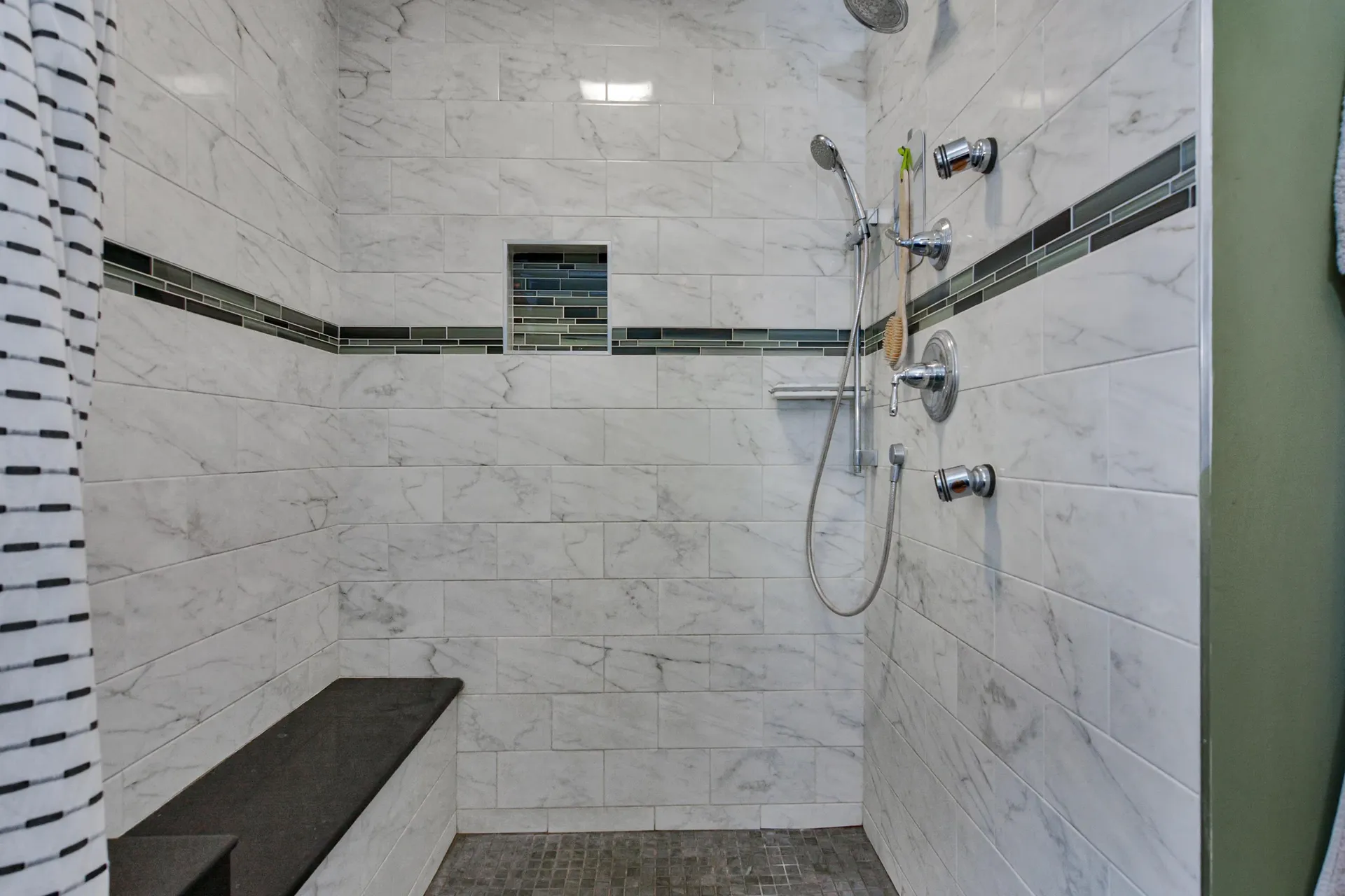 31 Wilshire Drive Londonderry NH 03053