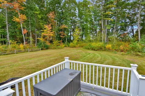 31 Wilshire Drive Londonderry NH 03053