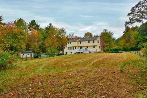 31 Wilshire Drive Londonderry NH 03053