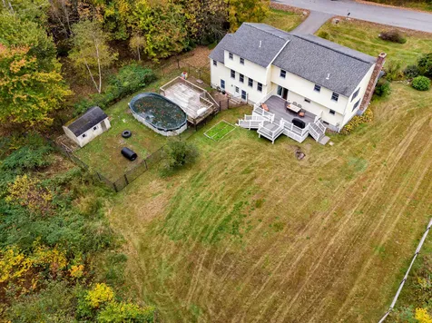 31 Wilshire Drive Londonderry NH 03053