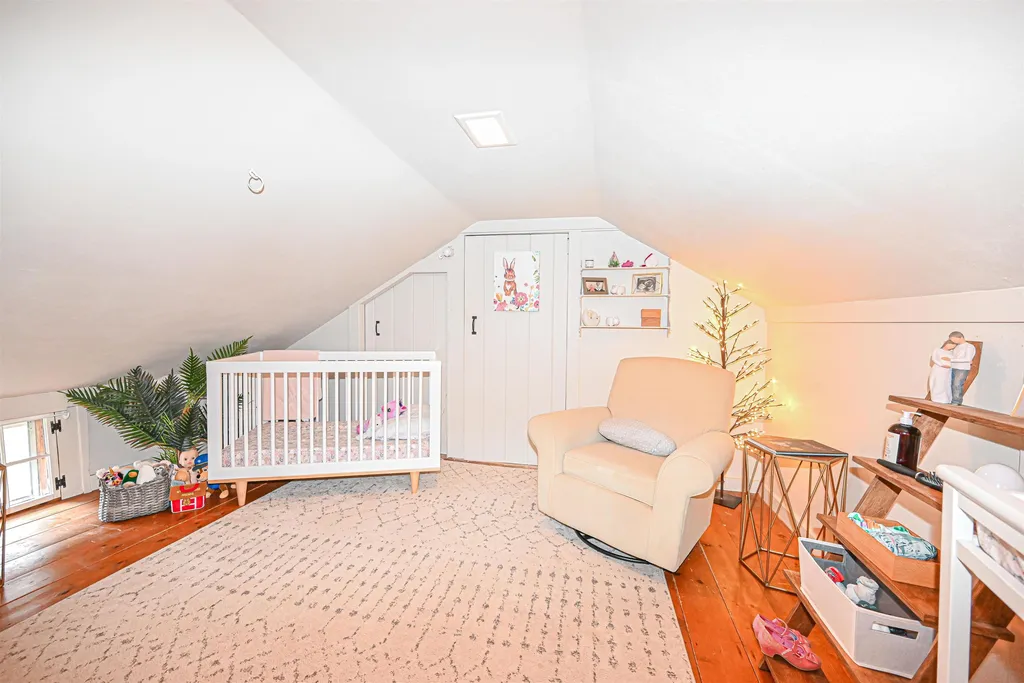 17 Lewis Road New Boston NH 03070