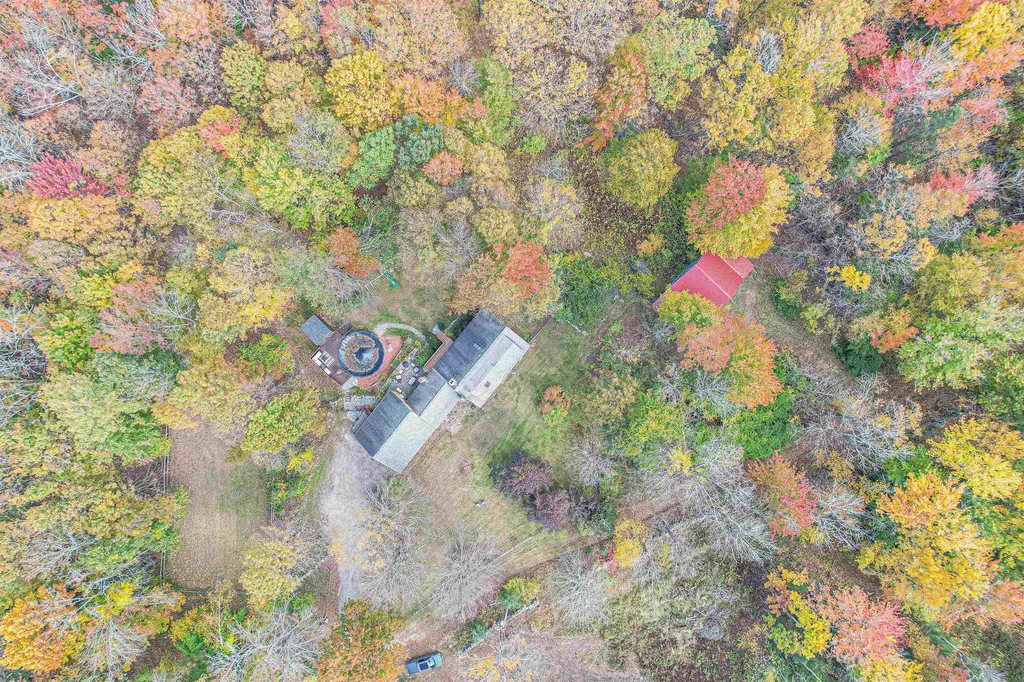 17 Lewis Road New Boston NH 03070
