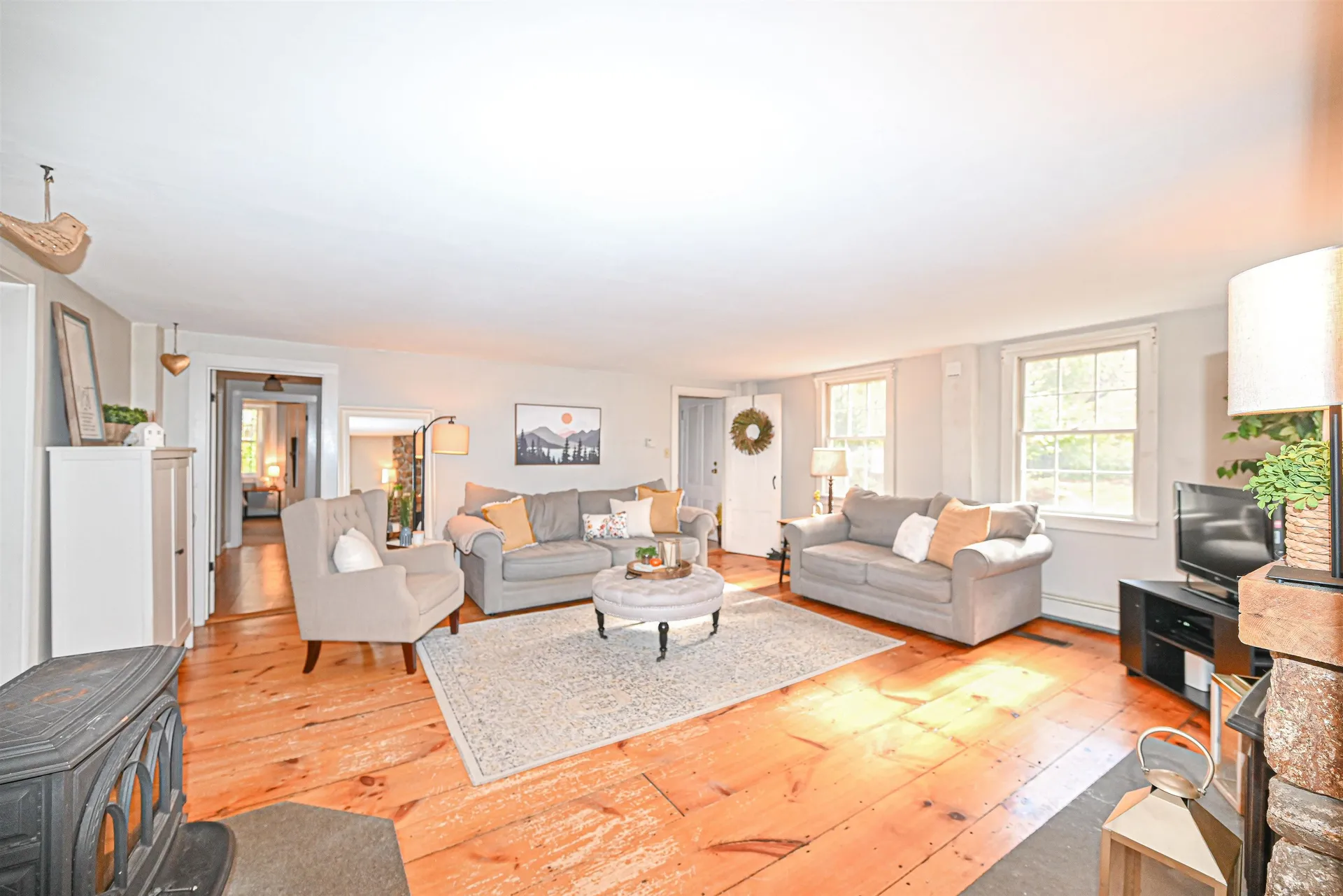 17 Lewis Road New Boston NH 03070