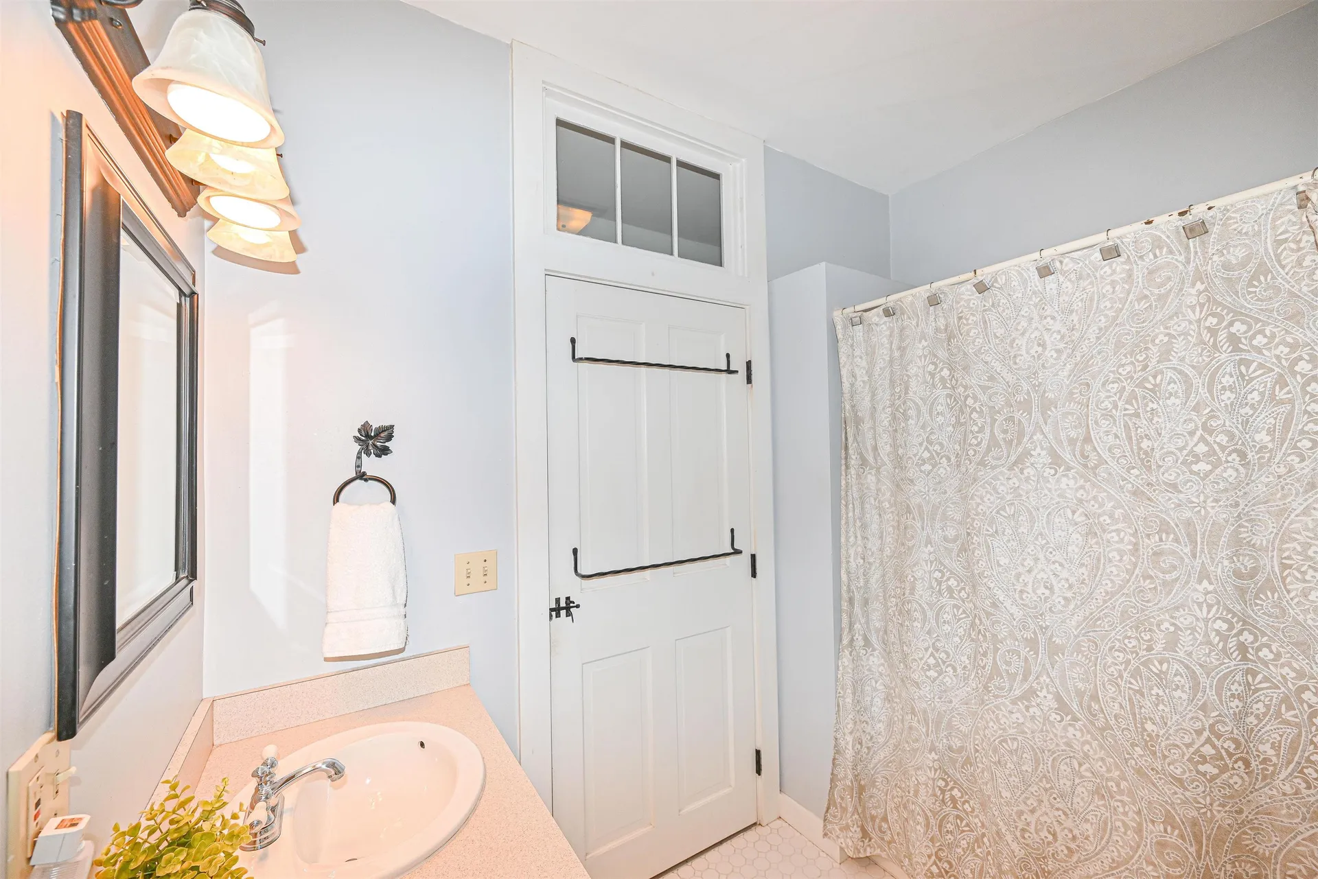 17 Lewis Road New Boston NH 03070