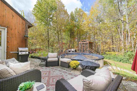 17 Lewis Road New Boston NH 03070