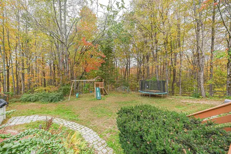 17 Lewis Road New Boston NH 03070