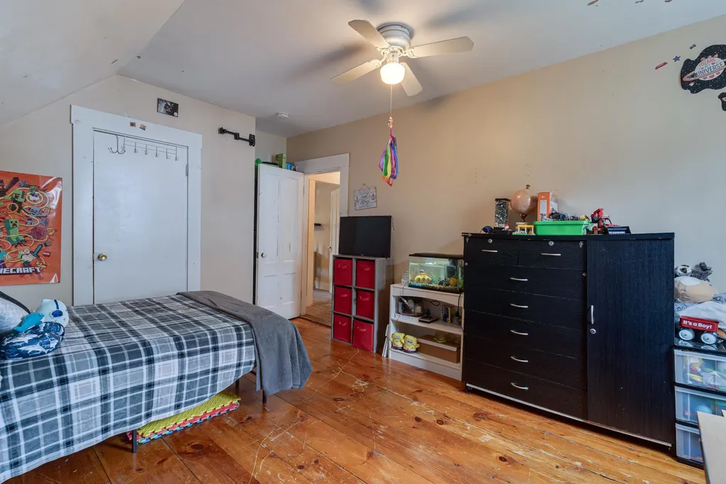12 Hickey Street Rochester NH 03868