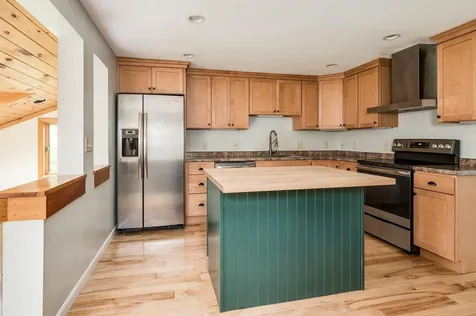 13 Littlehale Road Durham NH 03824