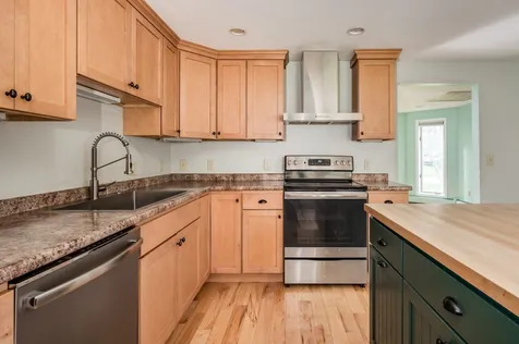 13 Littlehale Road Durham NH 03824