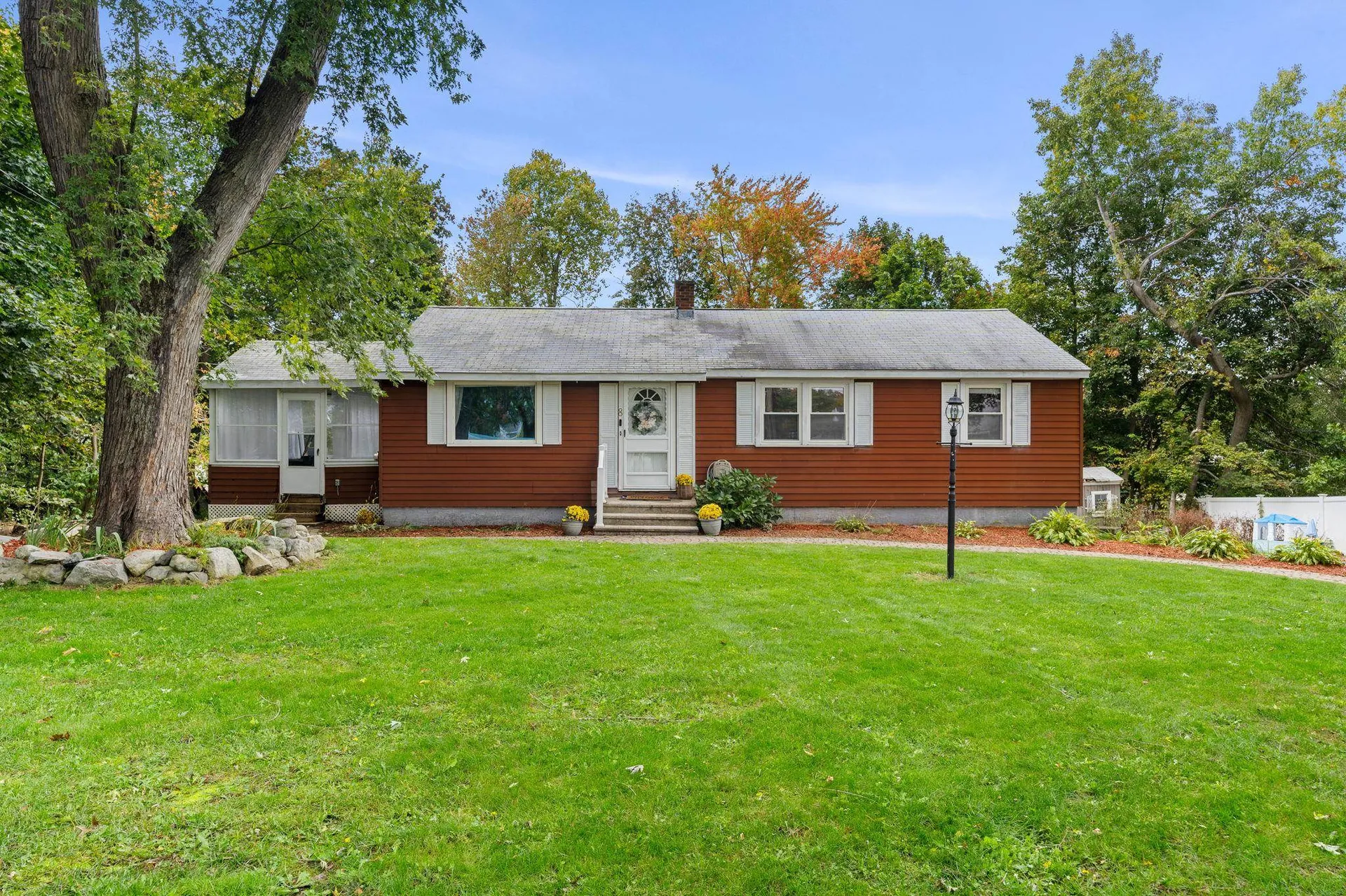 8 Virginia Drive Nashua NH 03060
