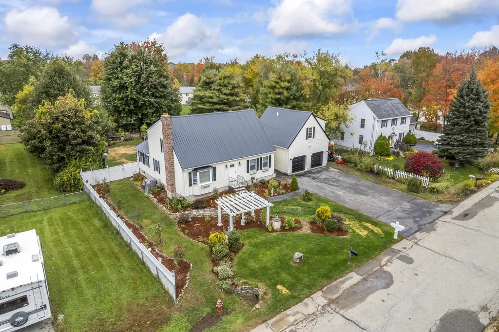 26 Ryan Circle Rochester NH 03867