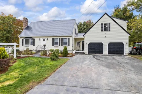 26 Ryan Circle Rochester NH 03867