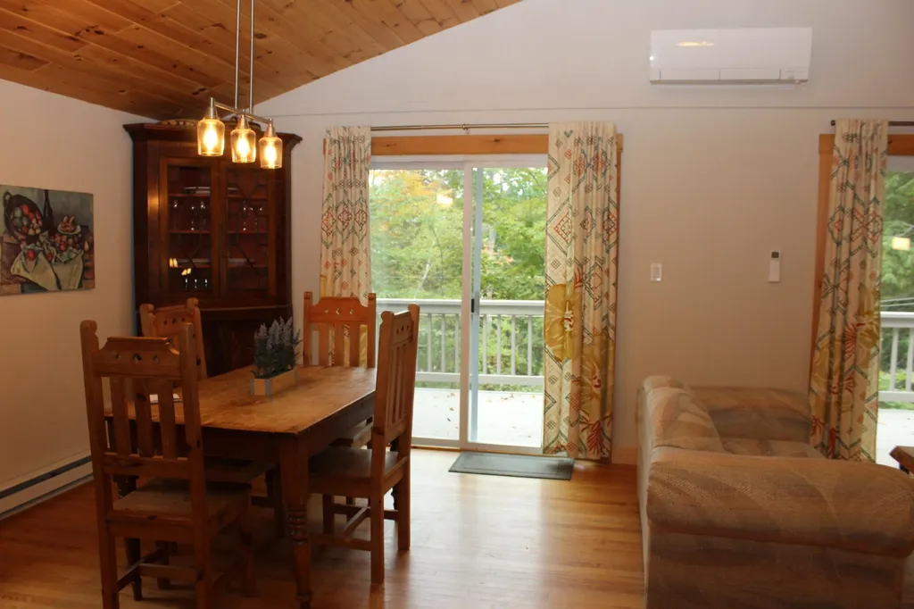 16 Falls Avenue Gilford NH 03249