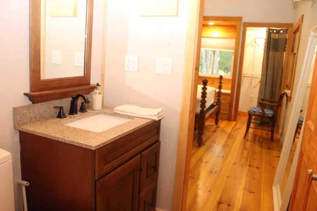 16 Falls Avenue Gilford NH 03249