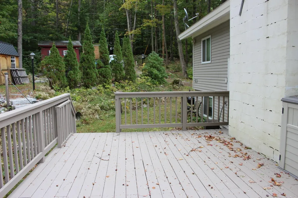 16 Falls Avenue Gilford NH 03249