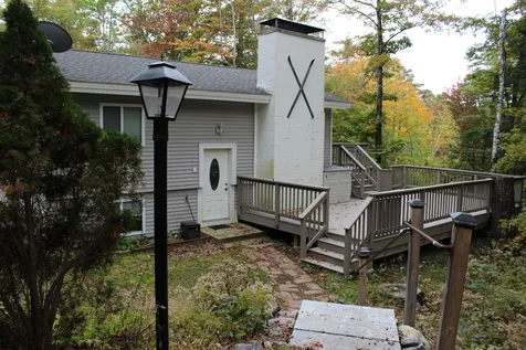 16 Falls Avenue Gilford NH 03249