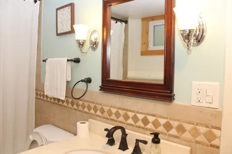 16 Falls Avenue Gilford NH 03249