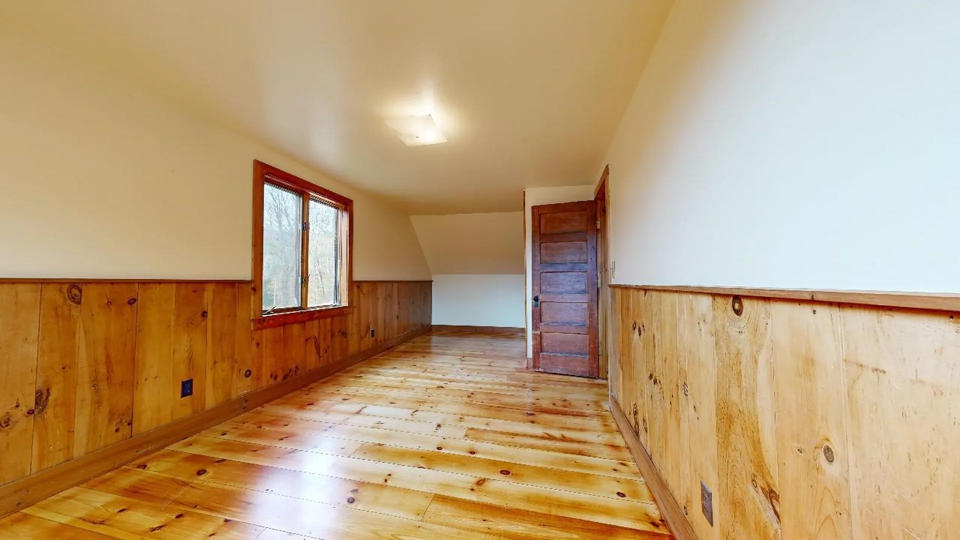 13 Moxley Road Chelsea VT 05038