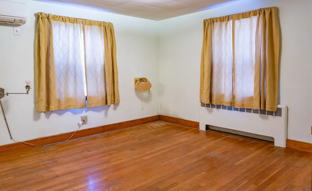 102 Burke Street Nashua NH 03060