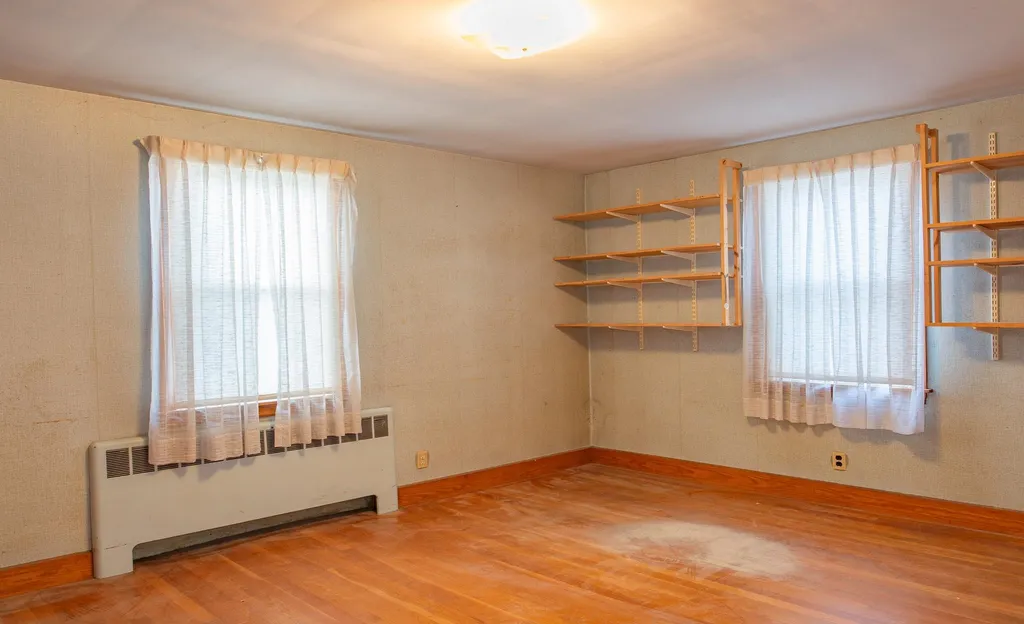 102 Burke Street Nashua NH 03060