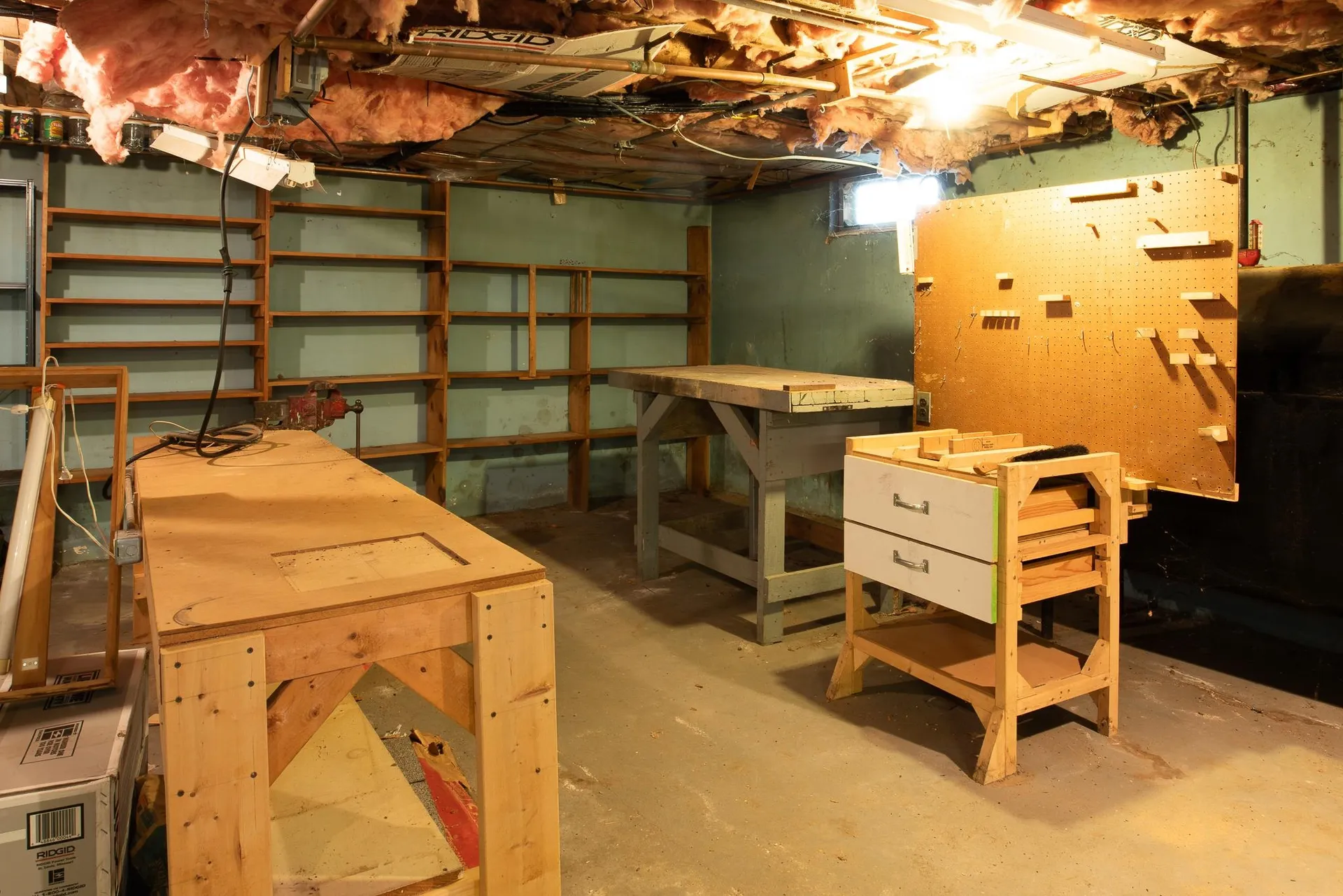 102 Burke Street Nashua NH 03060