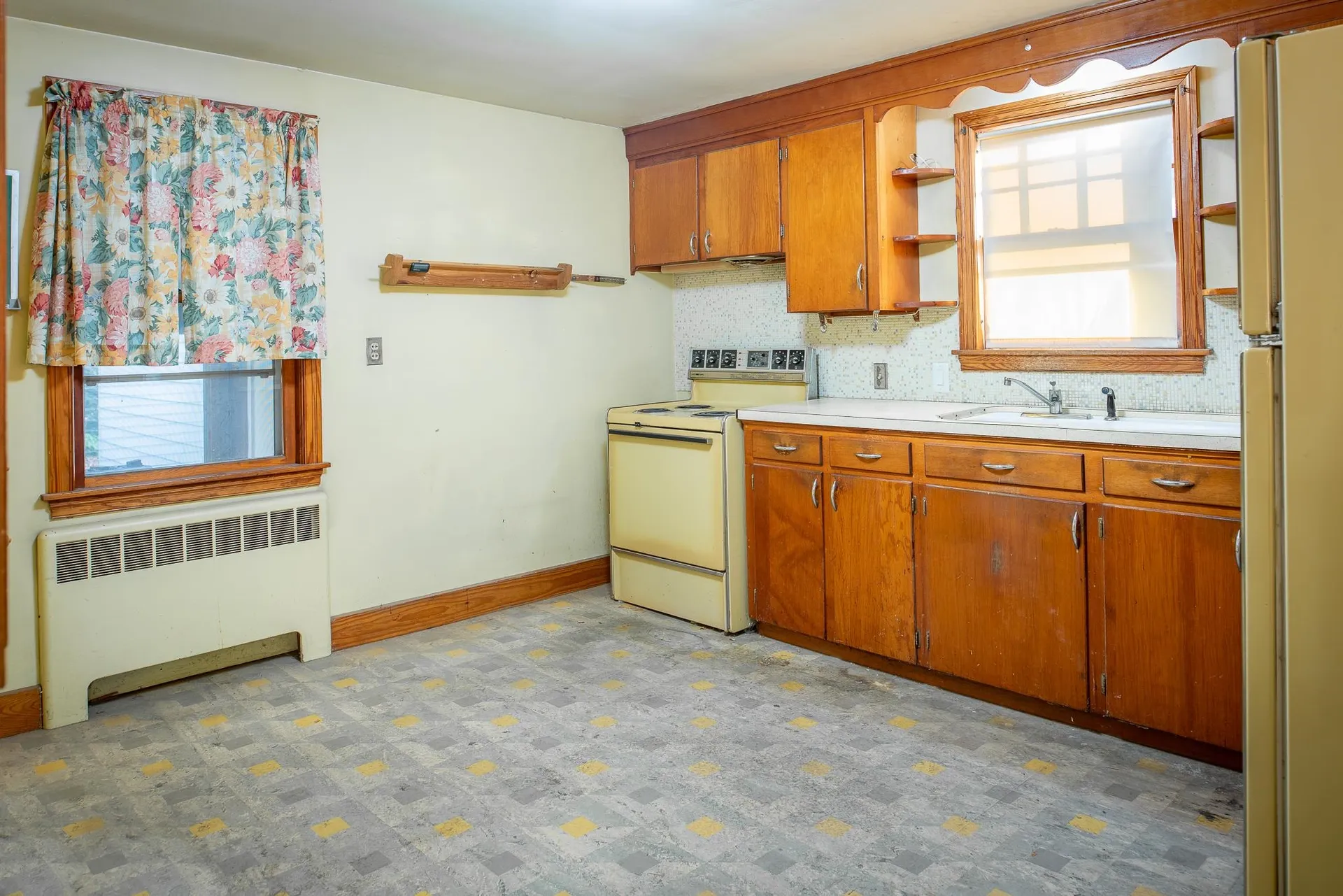 102 Burke Street Nashua NH 03060