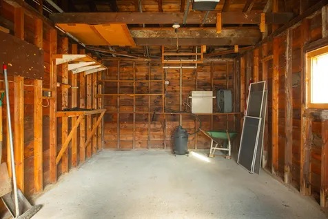 102 Burke Street Nashua NH 03060
