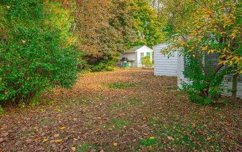 102 Burke Street Nashua NH 03060