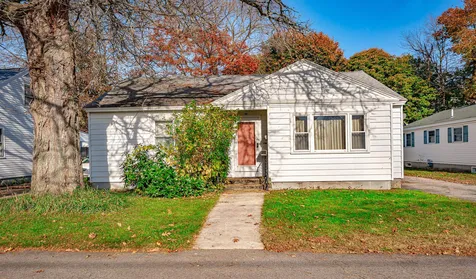 102 Burke Street Nashua NH 03060