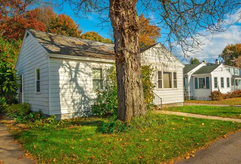 102 Burke Street Nashua NH 03060