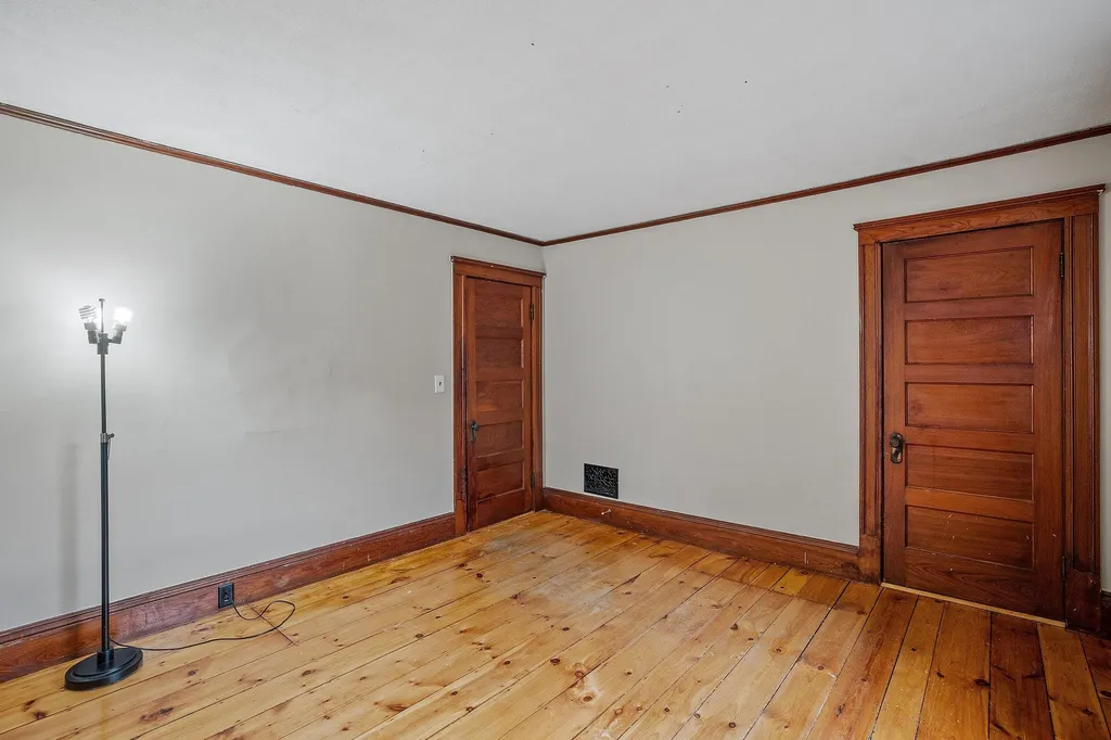 7 Perry Avenue Concord NH 03301