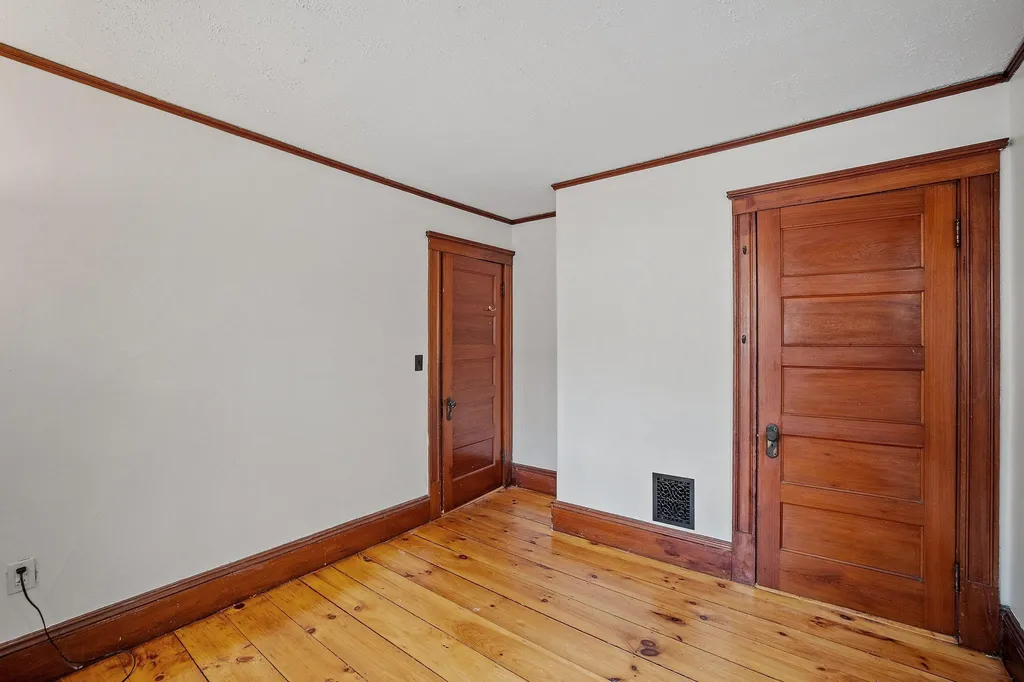 7 Perry Avenue Concord NH 03301