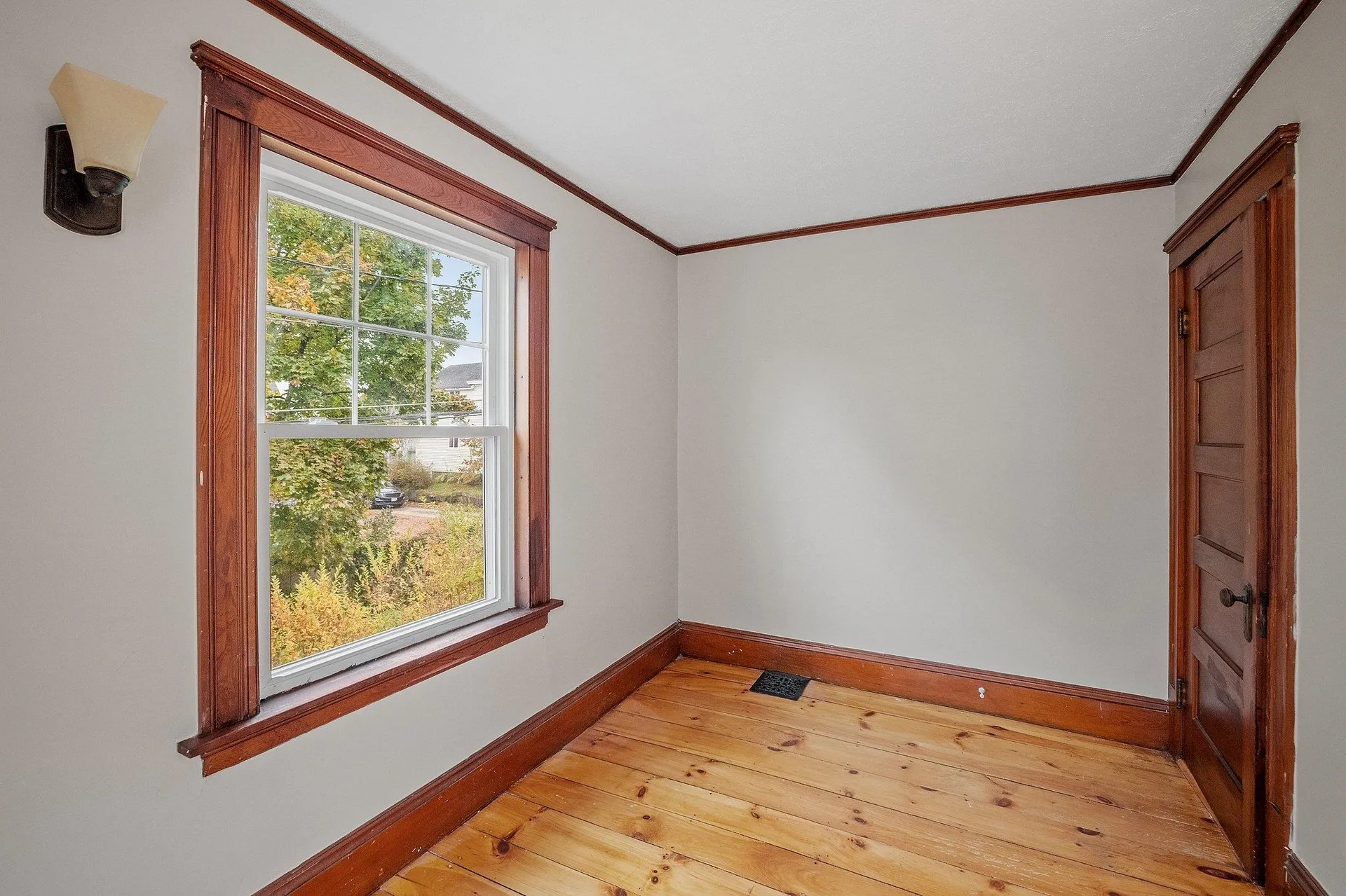7 Perry Avenue Concord NH 03301