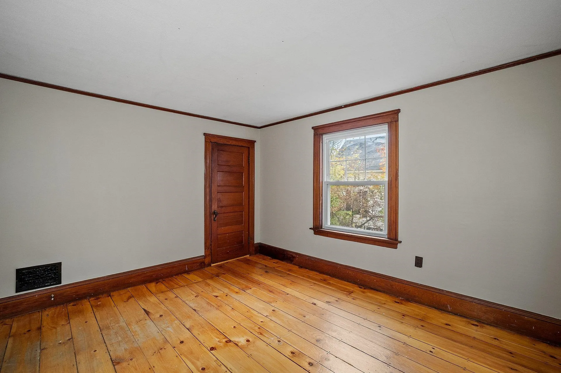 7 Perry Avenue Concord NH 03301