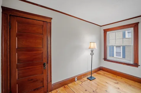 7 Perry Avenue Concord NH 03301