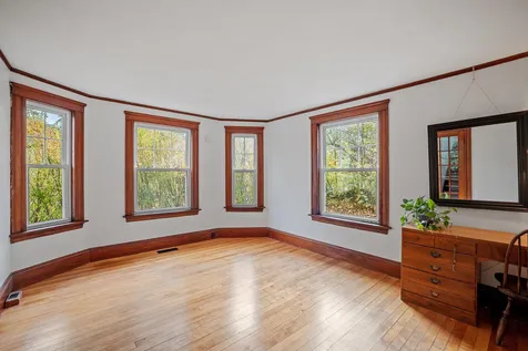 7 Perry Avenue Concord NH 03301