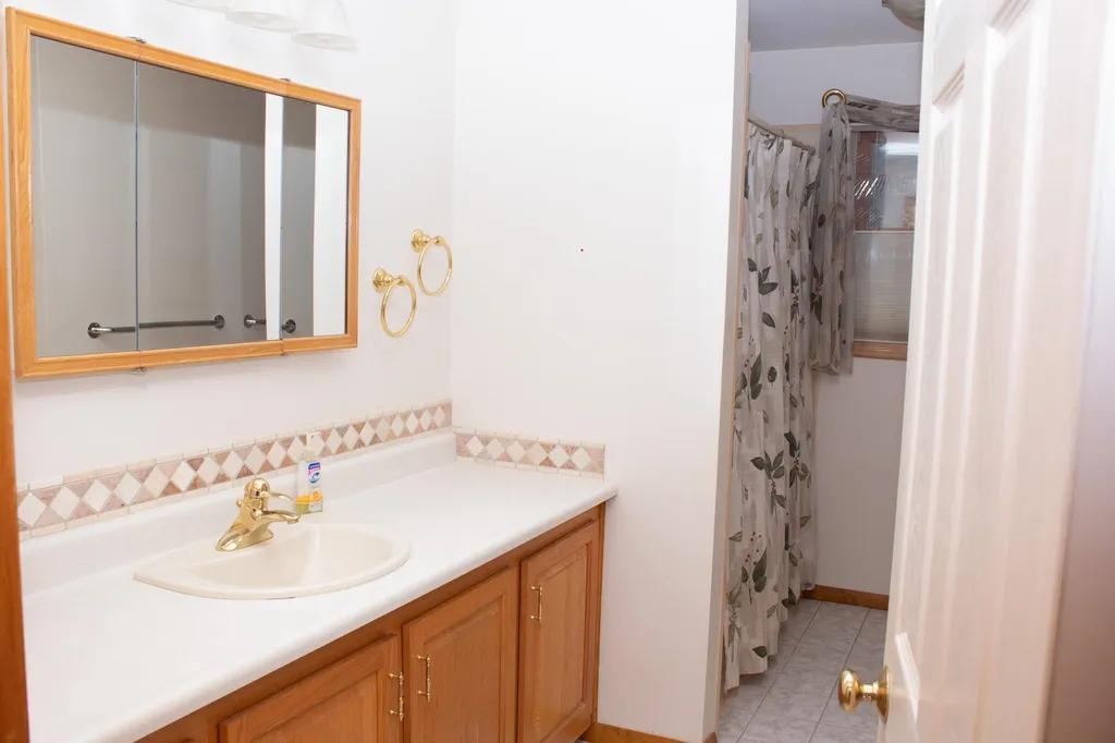 414 Bay Hill Road Northfield NH 03276