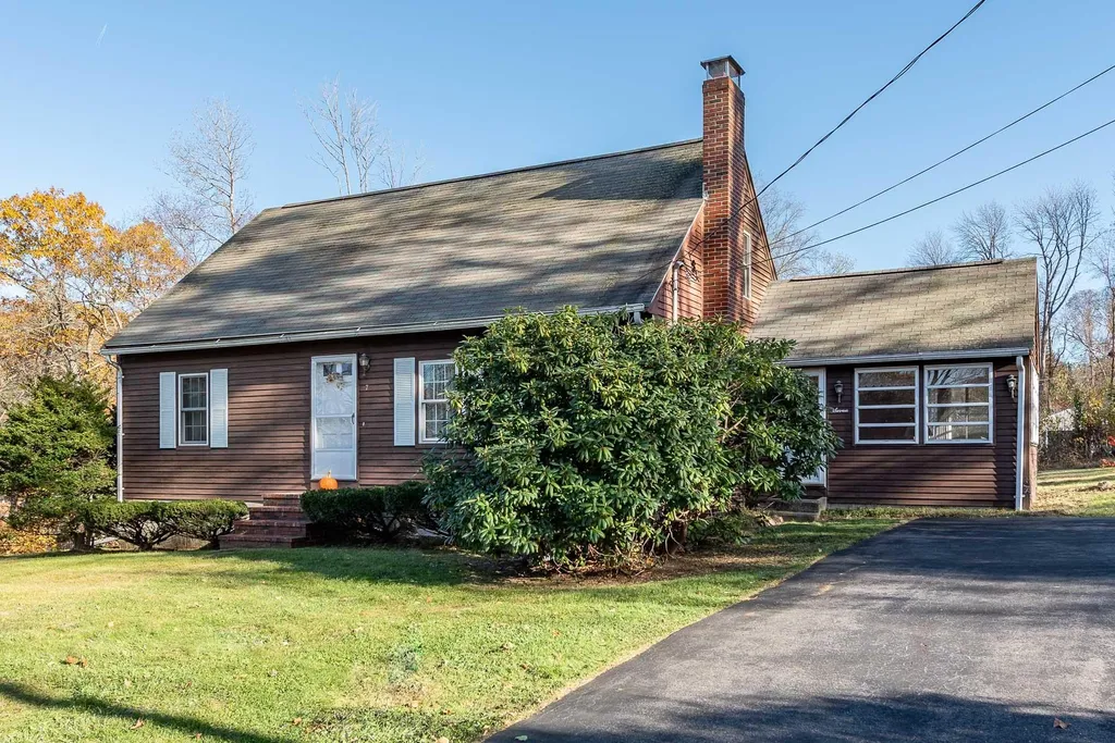 7 Dauntless Lane Plaistow NH 03865