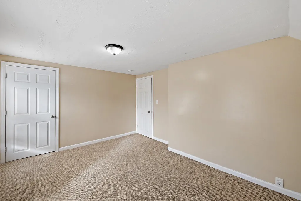 960 Clay Street Manchester NH 03103