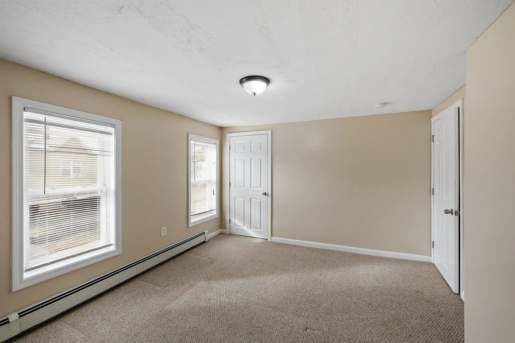 960 Clay Street Manchester NH 03103
