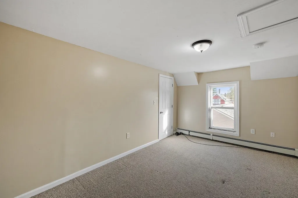 960 Clay Street Manchester NH 03103
