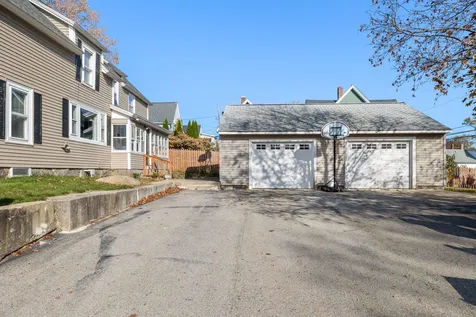 960 Clay Street Manchester NH 03103