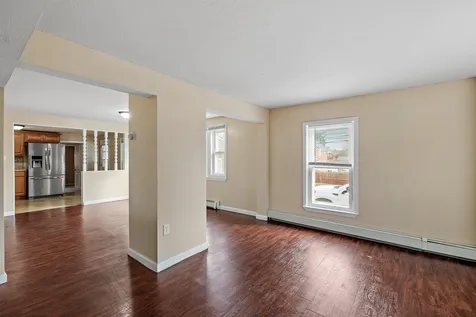 960 Clay Street Manchester NH 03103