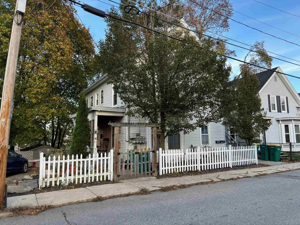 26 River Street Rochester NH 03867