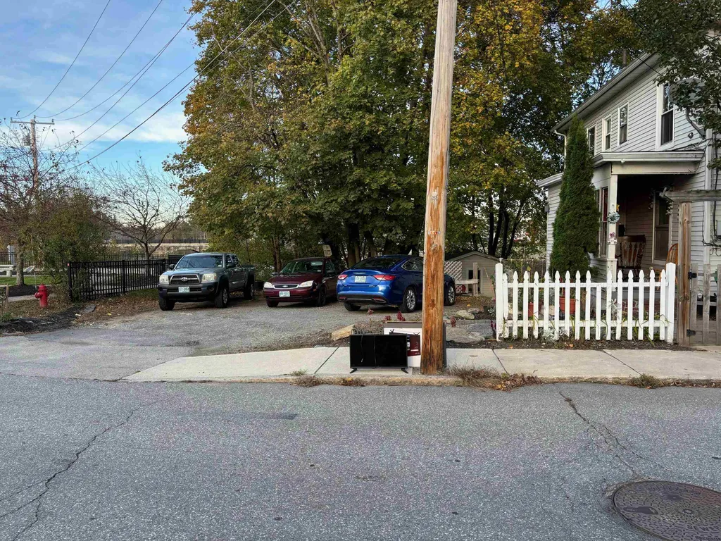 26 River Street Rochester NH 03867