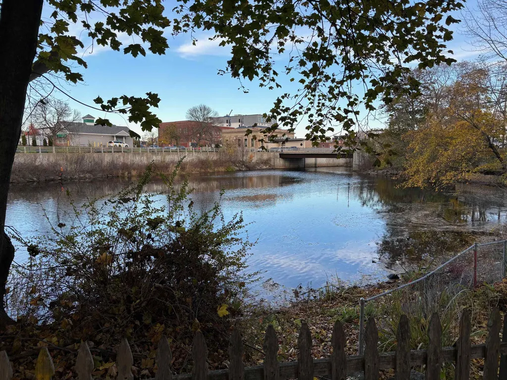 26 River Street Rochester NH 03867
