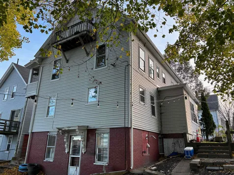 26 River Street Rochester NH 03867