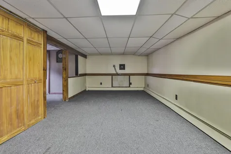 4 Viza Avenue Derry NH 03038