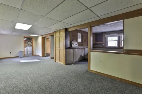 4 Viza Avenue Derry NH 03038